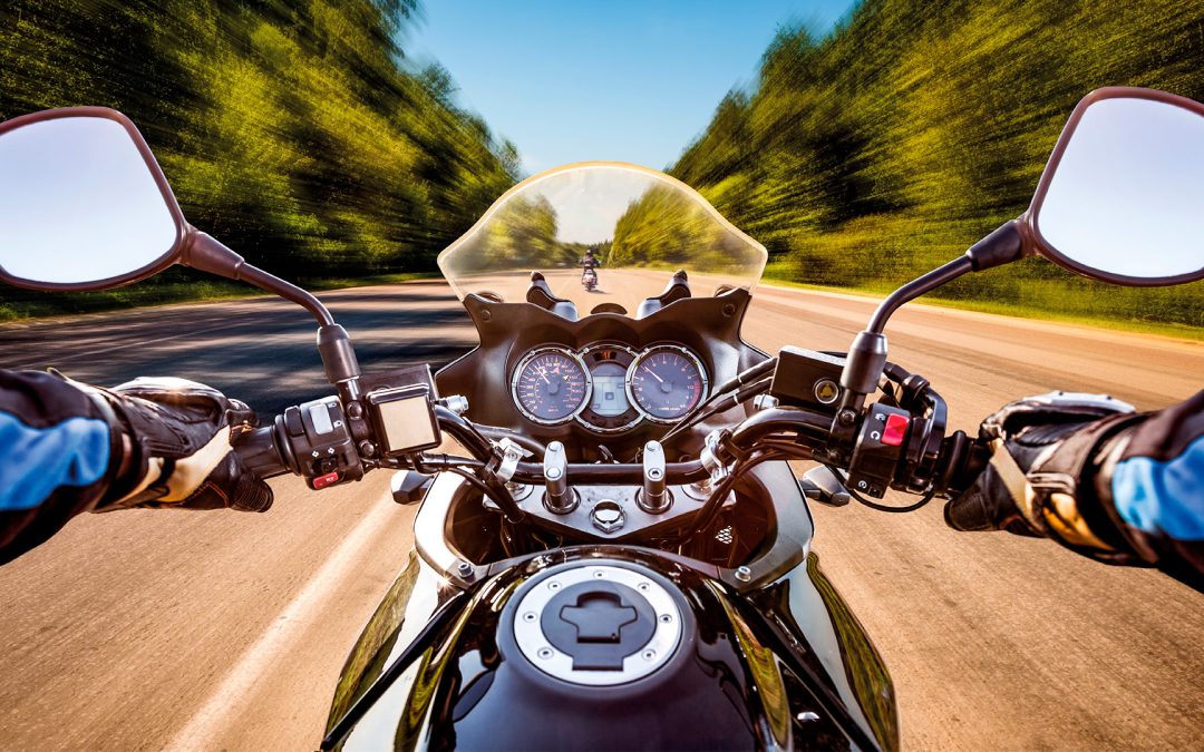 Conduce tu motocicleta con inteligencia y seguridad: una guía para la prevención de accidentes