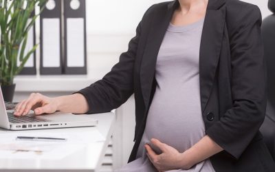 ¿Empleada y embarazada? Conoce tus derechos